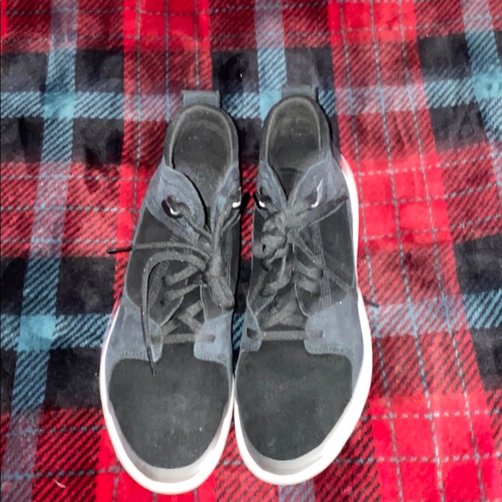 Hi top Tim sneakers